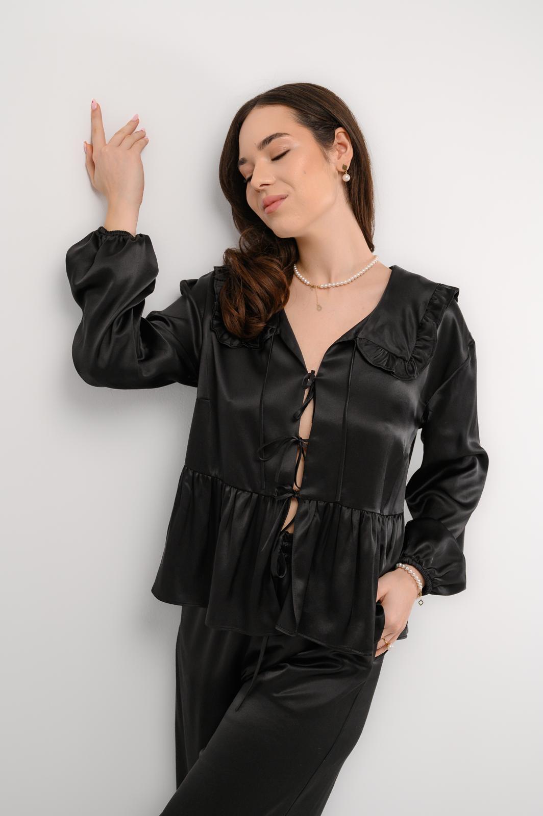 Essence Set Silk Black