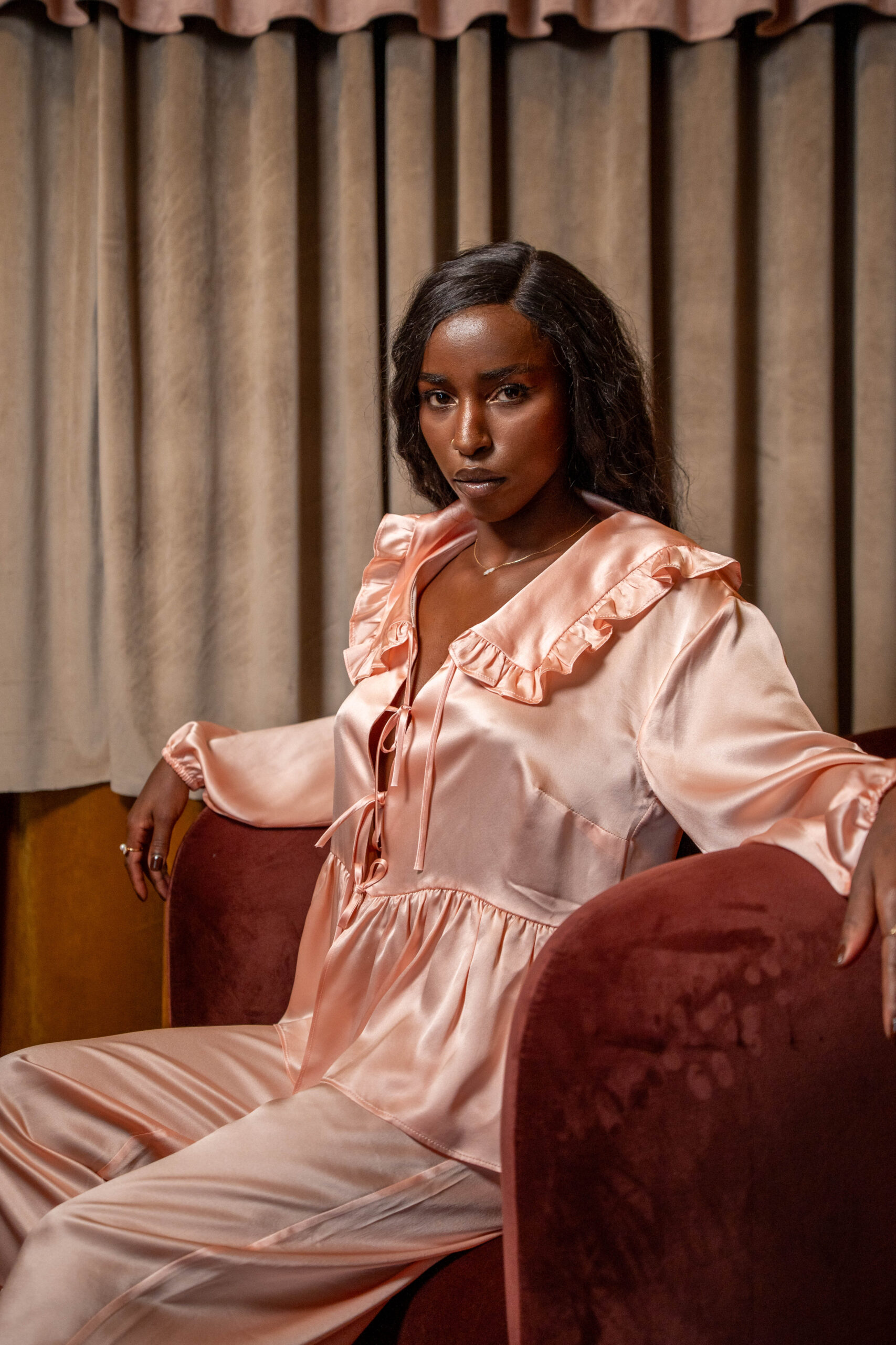 Essence Set Silk Perl